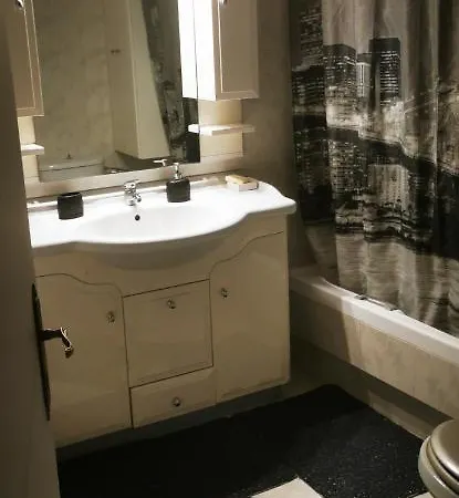 شقة Black & White ! *
